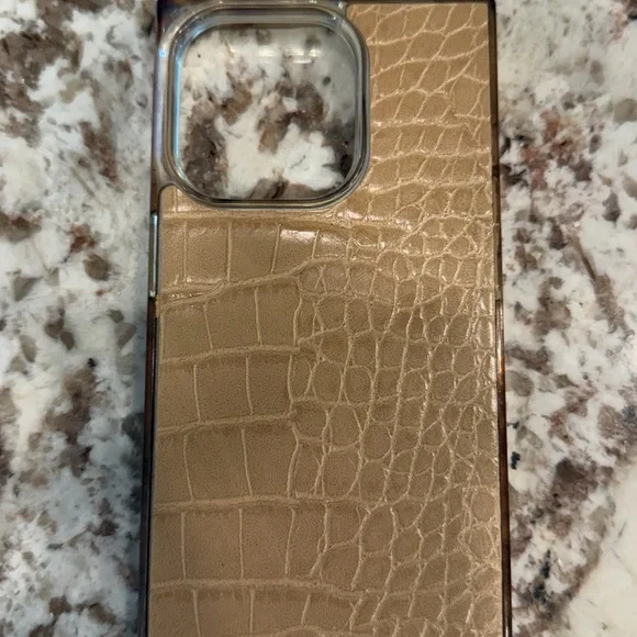 iPhone 14 Pro Case | Flaunt Square Tan Crocodile Faux Leather - Picture 3 of 12